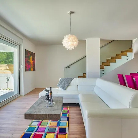 Cld688, Vlahov I Casa vacanze