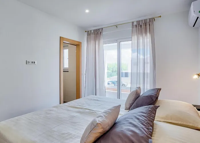 Cld688, Vlahov I Šibenik